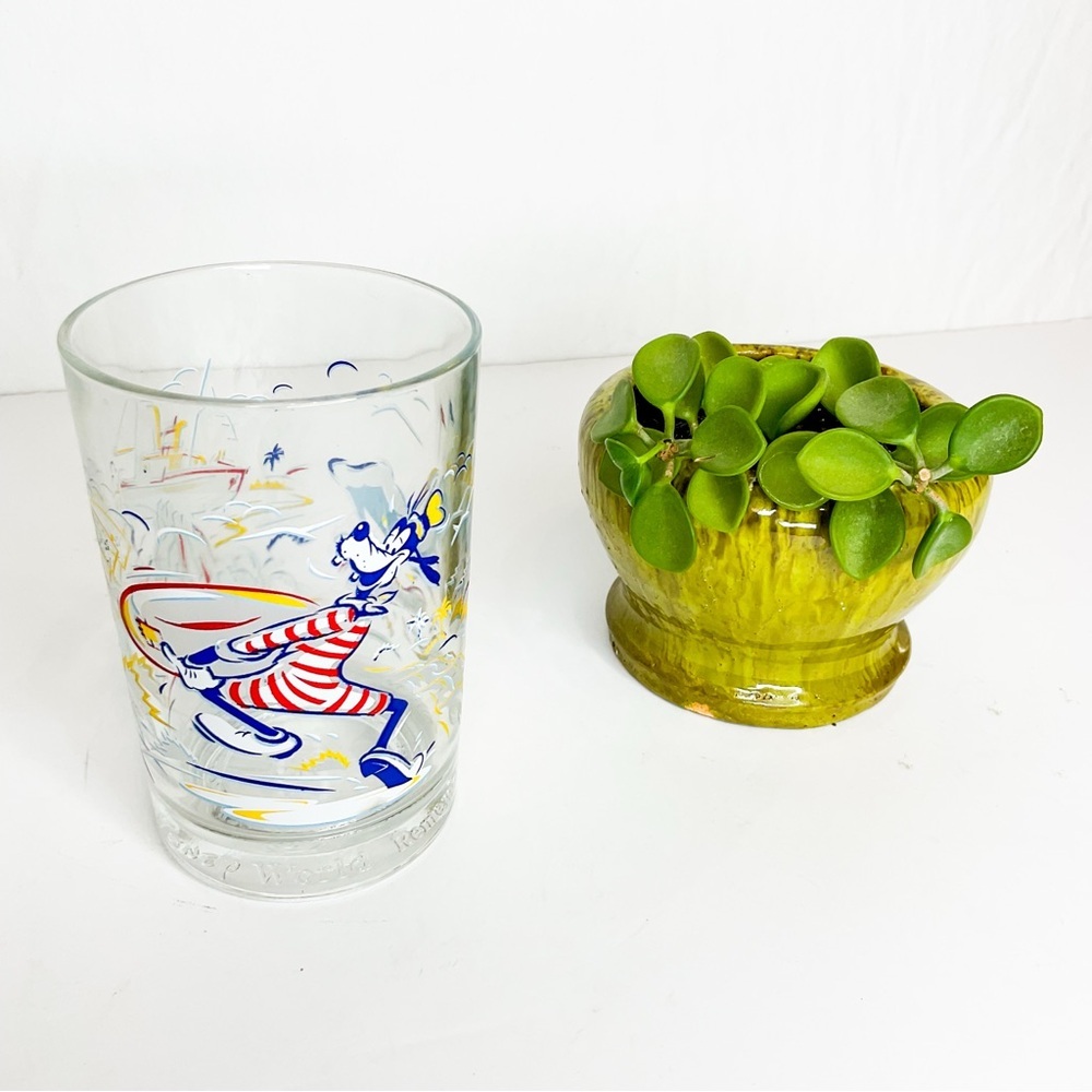 DISNEY Goofy Glass, 25 Year Magic Anniversary, Vintage Character Tumbler